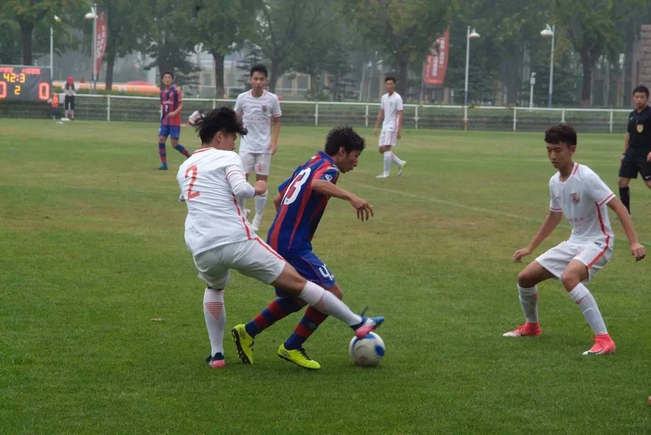 完胜纽卡斯尔喷气机巴西体育携手狼堡会师决